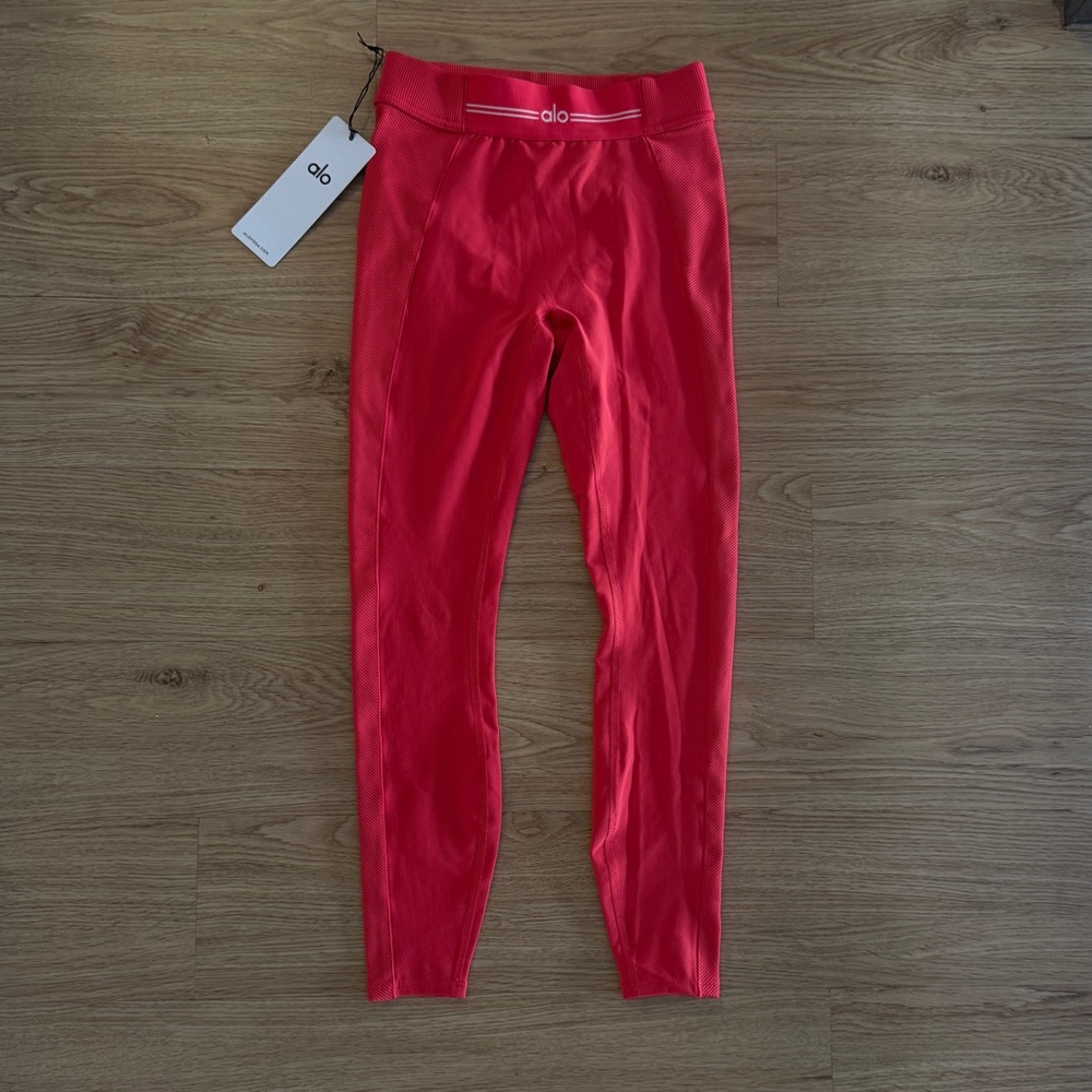 Alo Yoga Alosoft Relay Legging in Candy Red/ White size XS- worn once